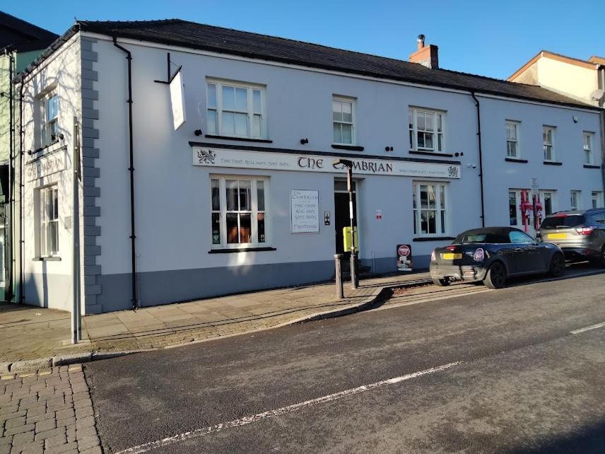 Cambrian Inn Tredegar Екстер'єр фото