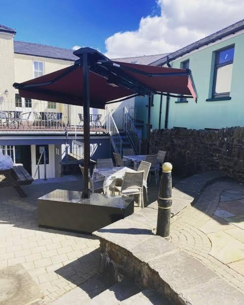Cambrian Inn Tredegar Екстер'єр фото